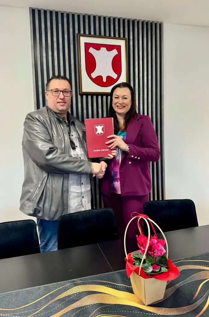 Nowa remiza OSP Czaczów coraz bliżej. Podpisano umowę na dokończenie budowy
