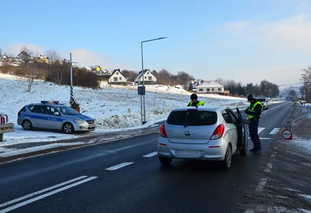 „Zapora 2023”. Sądeccy Policjanci ćwiczyli działania pościgowo-blokadowe