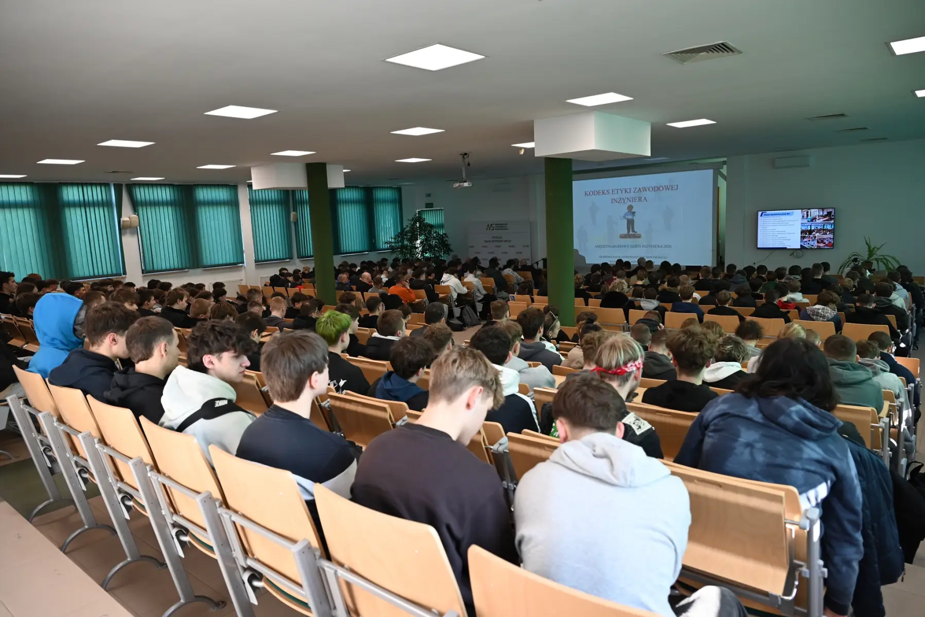 Dzień Inżyniera w ANS: młodzież poznaje technologie przyszłości