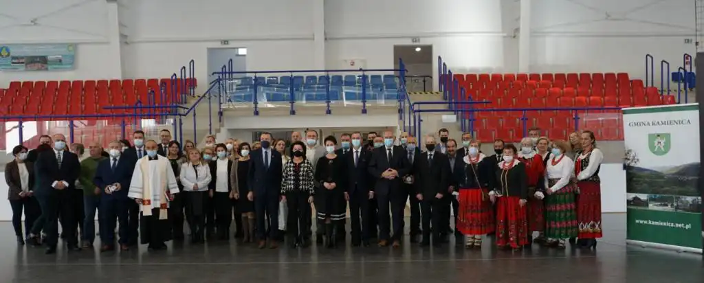 W Kamienicy uroczyście otwarto nowoczesny obiekt sportowy