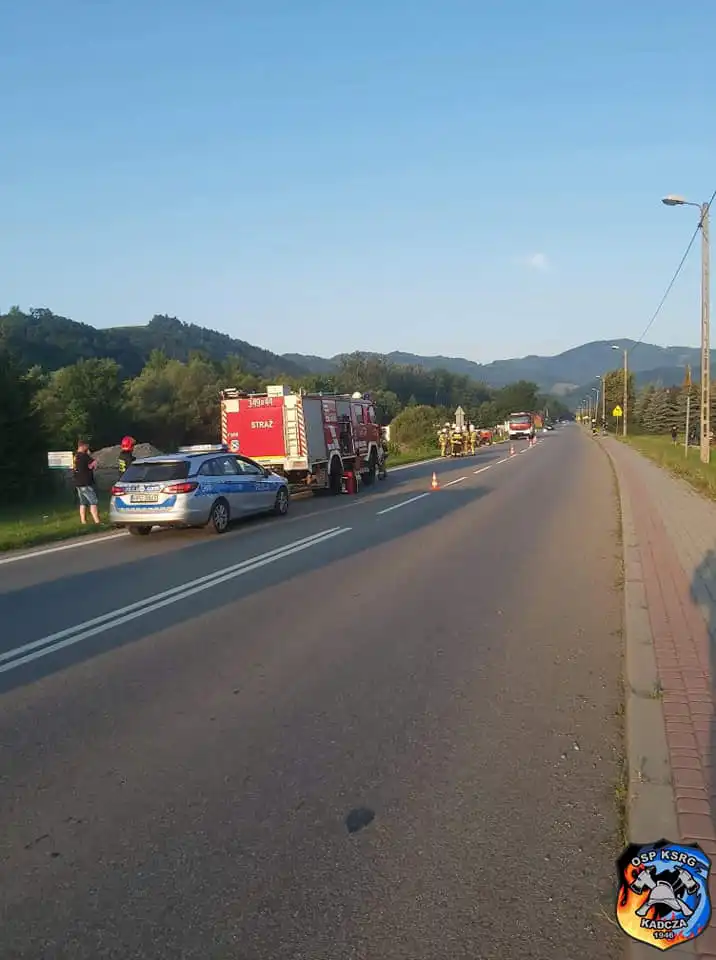 Wypadek w Jazowsku. Ranny traktorzysta trafił do szpitala