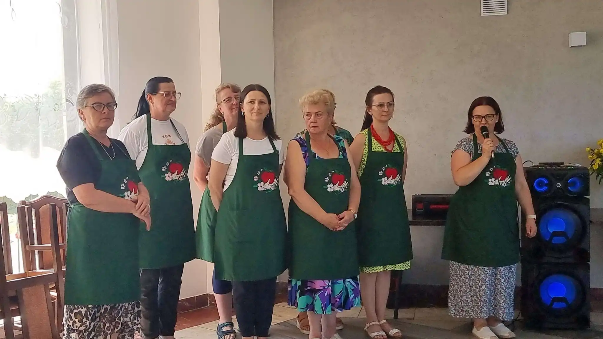 Smakowite chwile pełne uśmiechu. Drugie spotkanie Seniorów z KGW Tymbark i Fundacją Biedronka