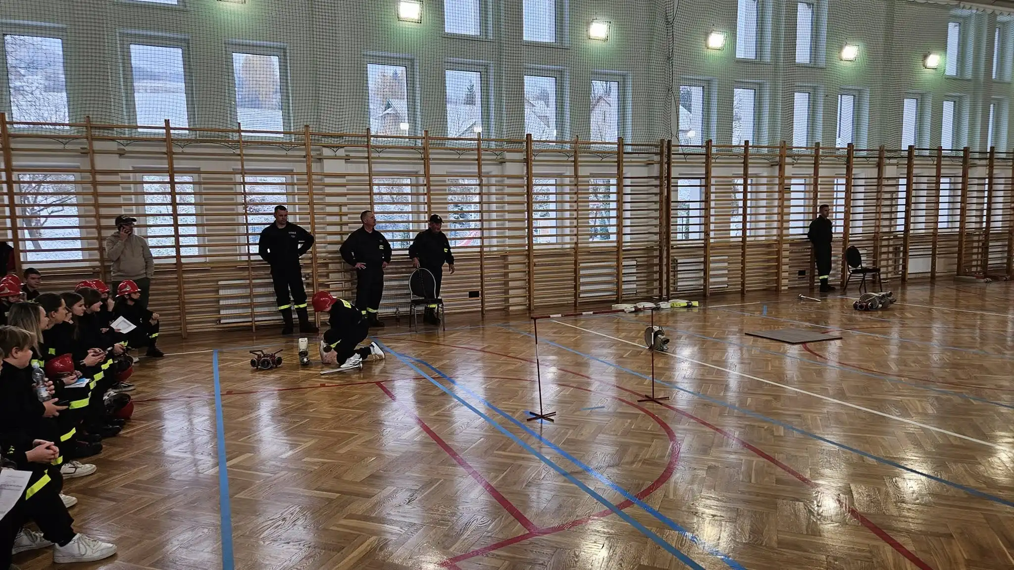 Młodzi strażacy na start! Gminne Halowe Zawody Sportowo-Pożarnicze w Łabowej