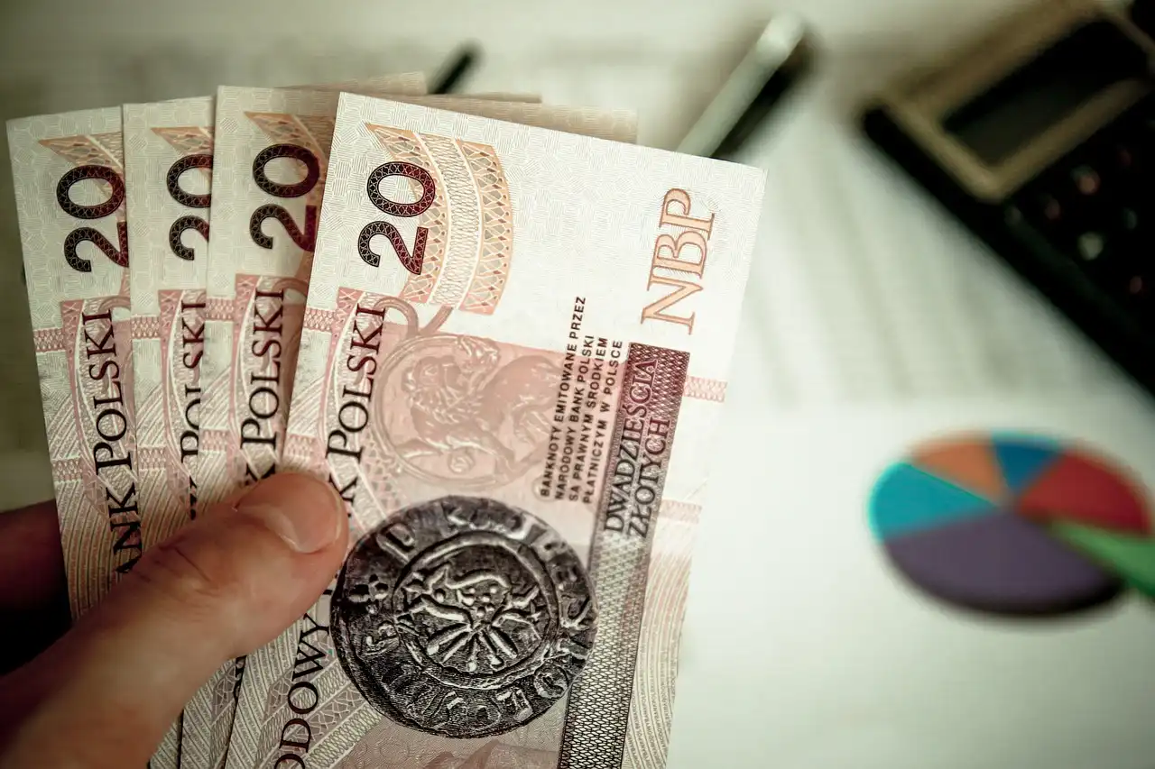 Firmy spóźniają się z płatnościami – UOKiK interweniuje
