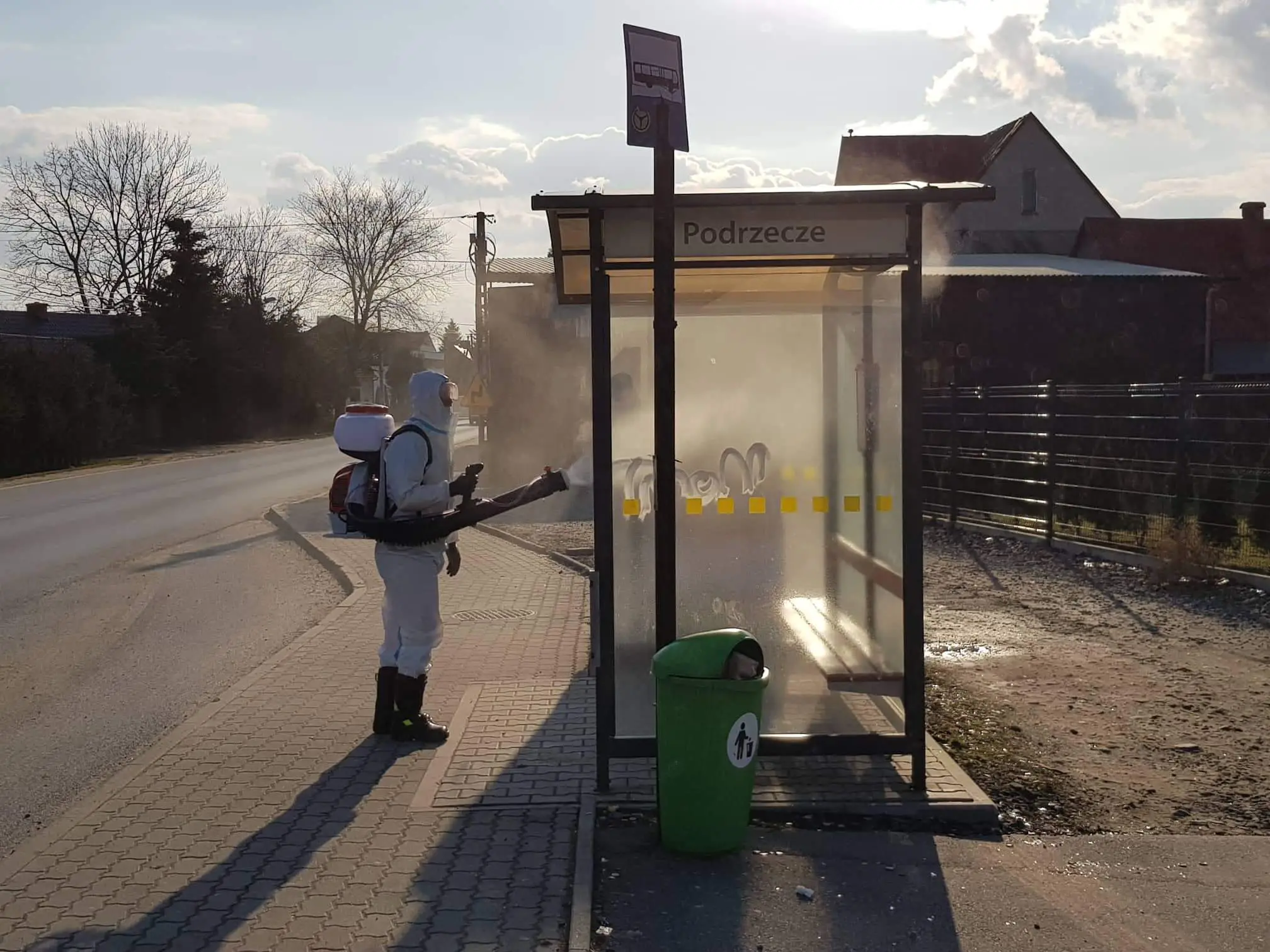 Strażacy dezynfekowali miejsca publiczne