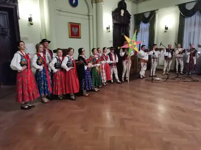 269. Koncert u Prezydenta. Na scenie wystąpił Regionalny Zespół Pieśni i Tańca DOLINA DUNAJCA