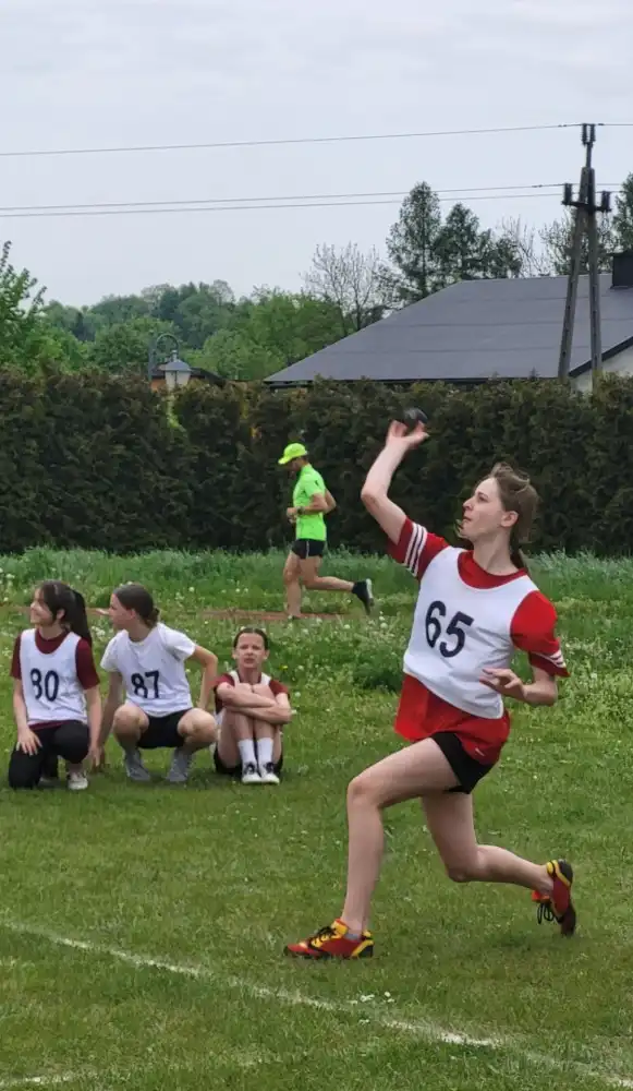 W Nawojowej rozegrano Powiatowe Zawody w Czwórboju Lekkoatletycznym