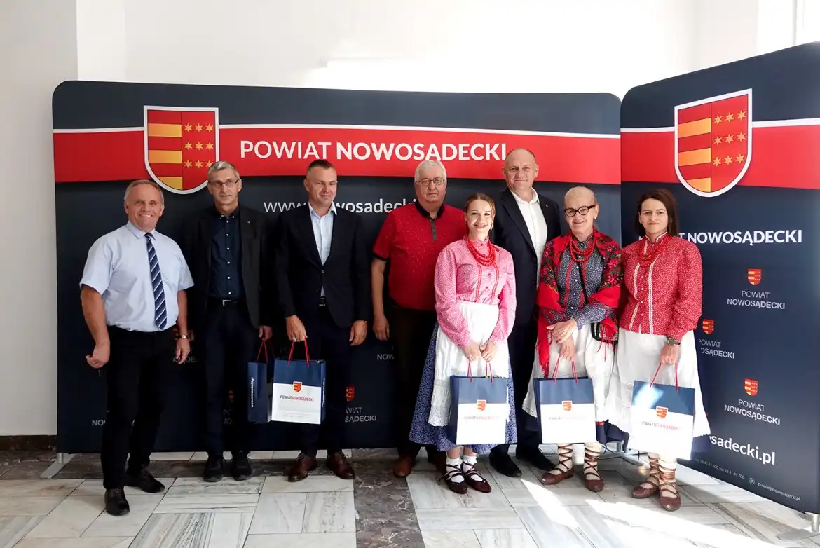 Szczawniczanki z wizytą u starosty nowosądeckiego