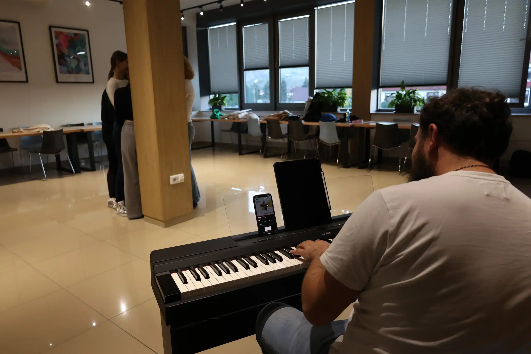 Zgrane pokolenia. Muzykalny projekt „Teatr bez granic” w Łososinie Dolnej