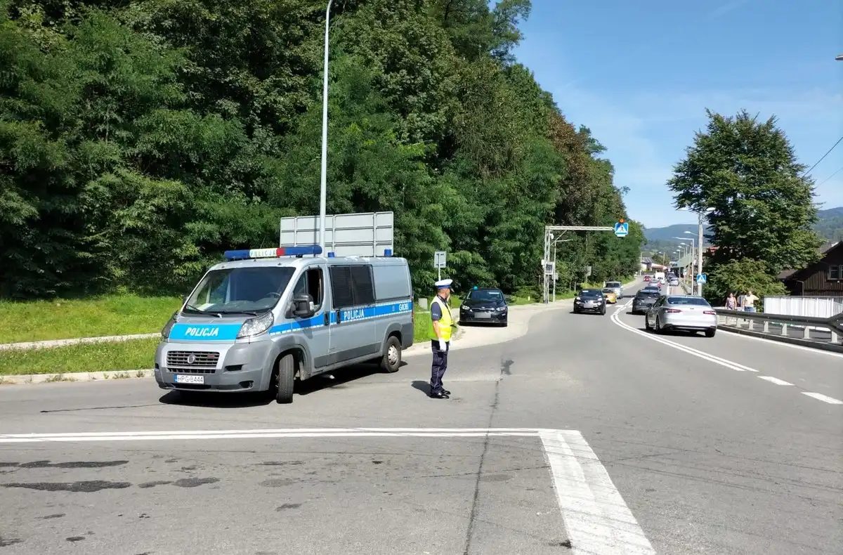 Policjanci z Nowego Sącza i okolicznych miejscowości dbali o bezpieczeństwo i porządek podczas 14. Festiwalu Biegowego