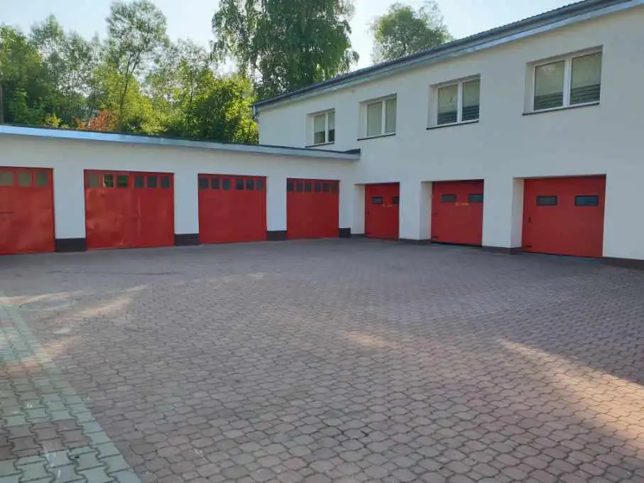 Budynki Sekcji Transportu Szpitala Powiatowego w Limanowej po remoncie