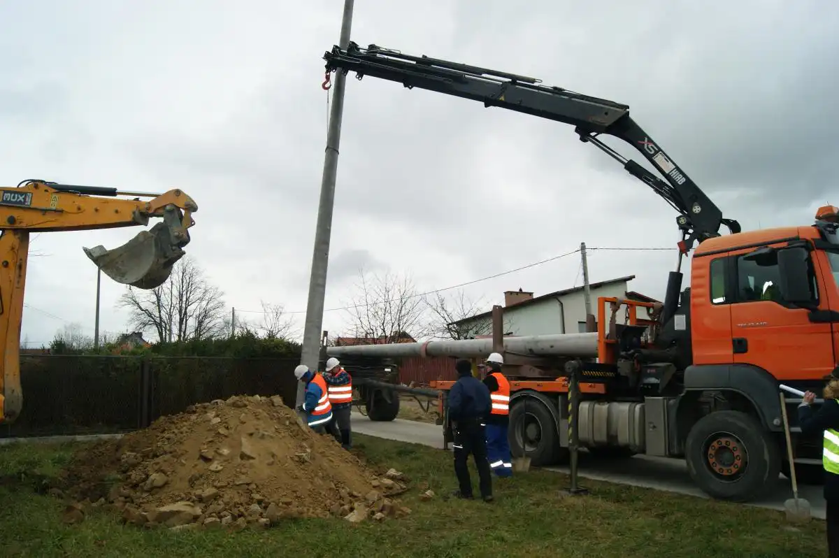 W Kamionce Wielkiej modernizują oświetlenie drogowe