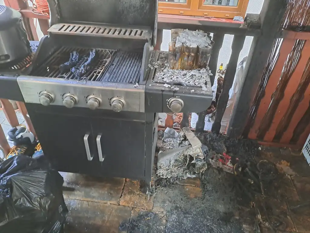 Pożar altany w Królowej Górnej. Winna kuchenka gazowa