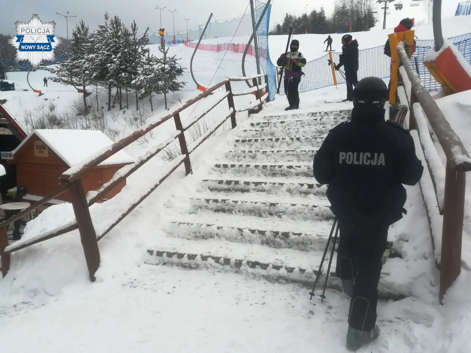 W weekend kontrole i policyjne patrole na stokach narciarskich na Sądecczyźnie