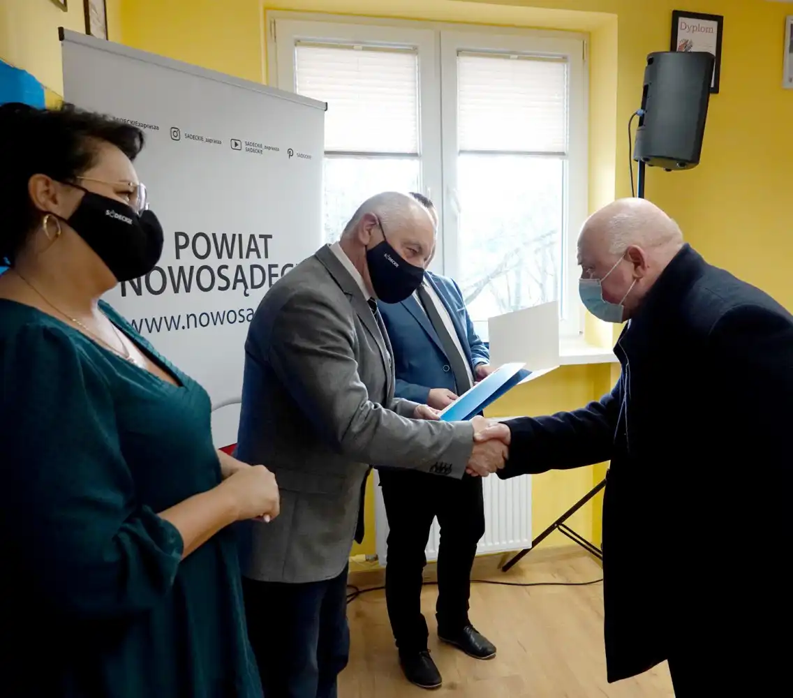 Powiat nowosądecki: Nie słabnie popularność szkółek ginących zawodów