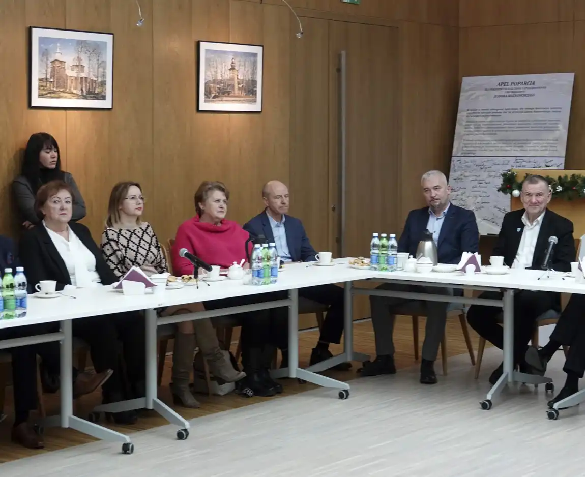 Samorządowcy z Sądecczyzny spotkali się z wicemarszałkiem Sejmu Ryszardem Terleckim