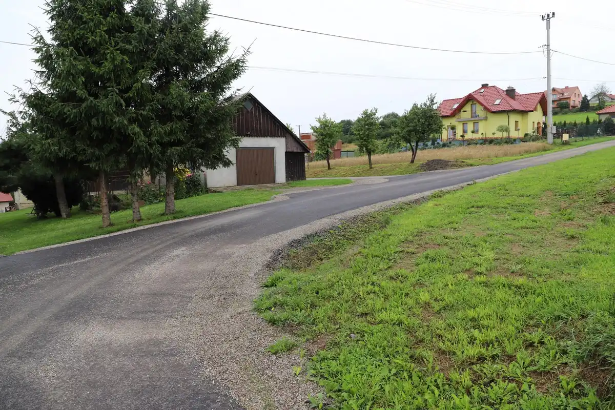 Drogi w Walowej Górze i Młynnem zmodernizowane