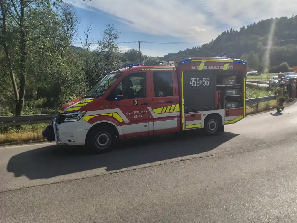 Kolizja w Piekiełku. Interweniowała straż i policja