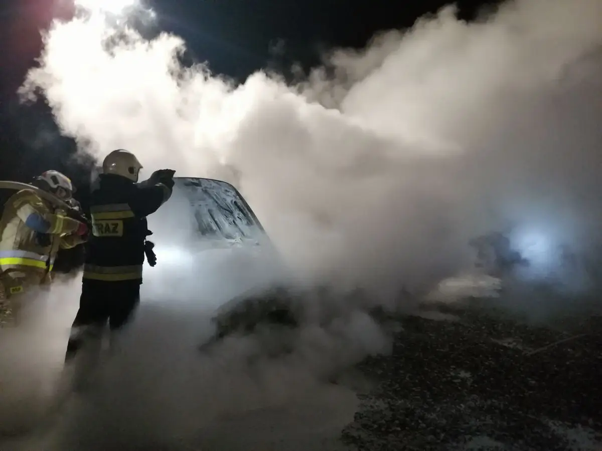 Stary Sącz: Na ul. Wyszyńskiego płonęła osobówka