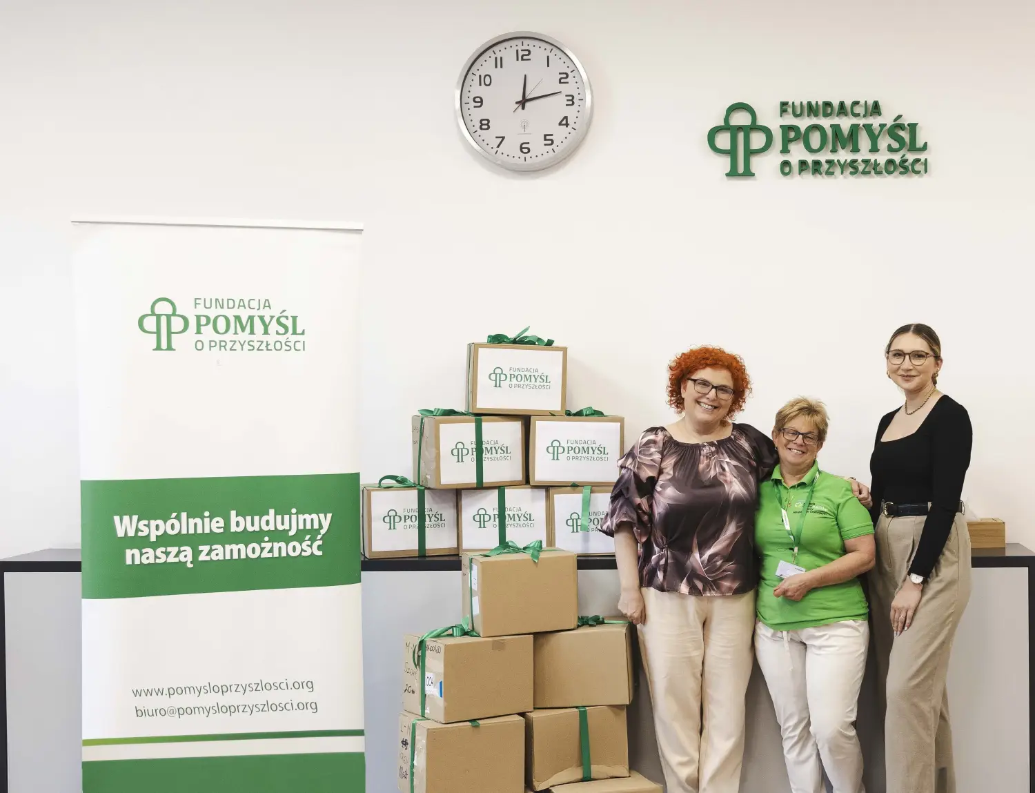 Ponad 300 leczniczych koszulek trafiło do podopiecznych sądeckiego hospicjum