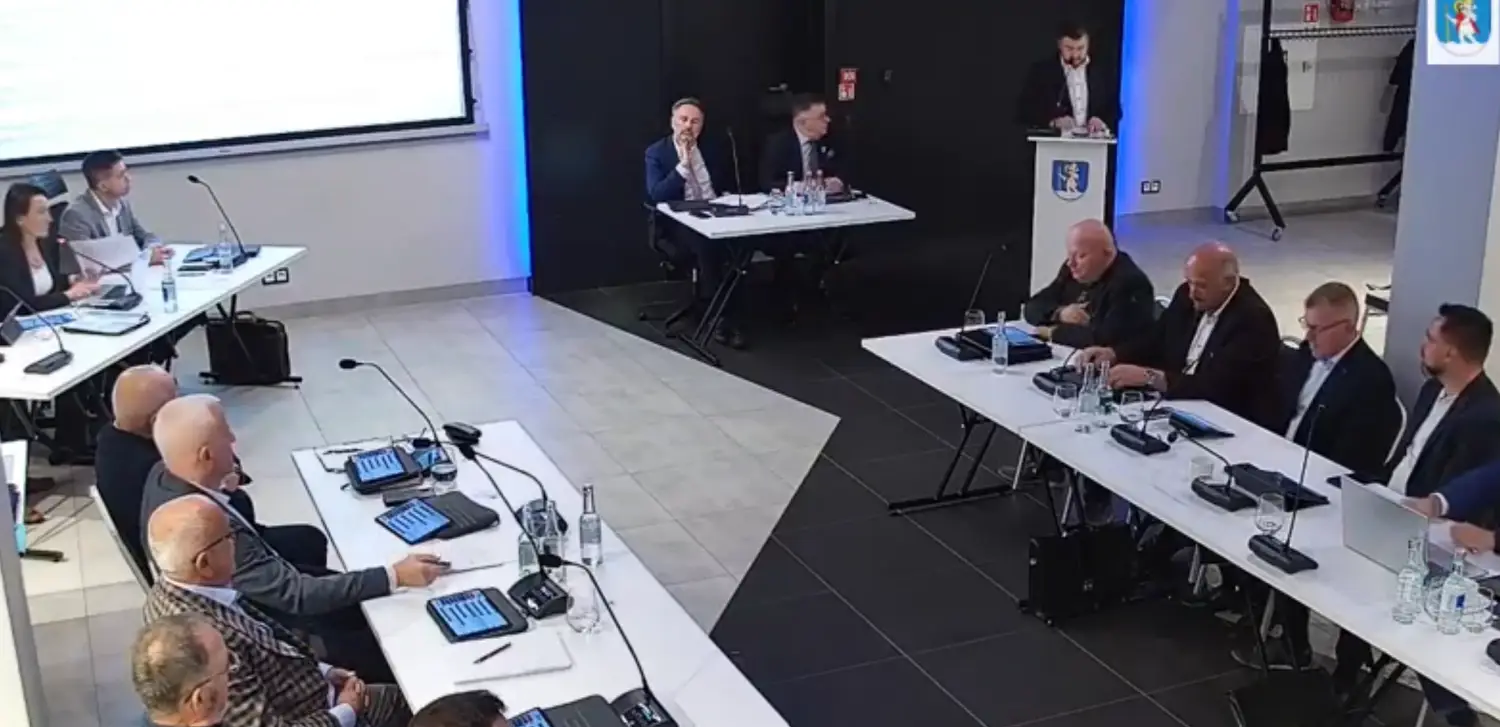 Burza po sesji w Chełmcu. Poszło o statut GOK. Uchwała przepadła, świetlica pod znakiem zapytania