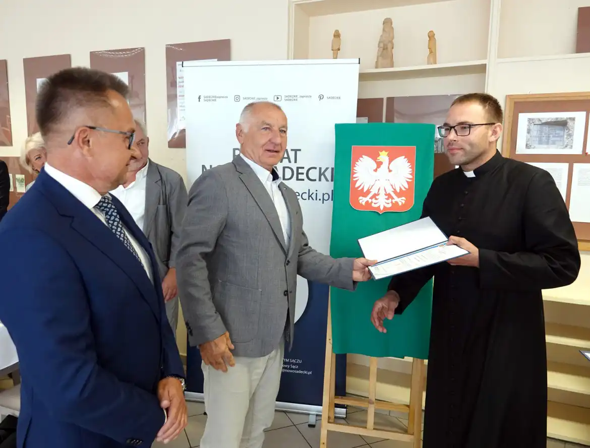 Starosta nowosądecki wręczył nominacje dla nauczycieli