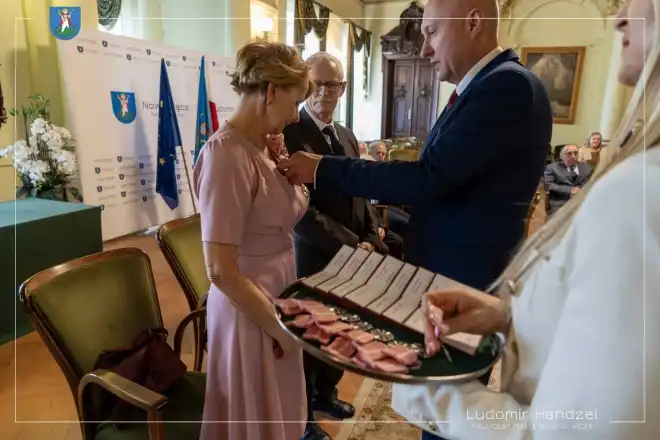 Nowy Sącz: 13 par świętowało w ratuszu Jubileusz Złotych Godów