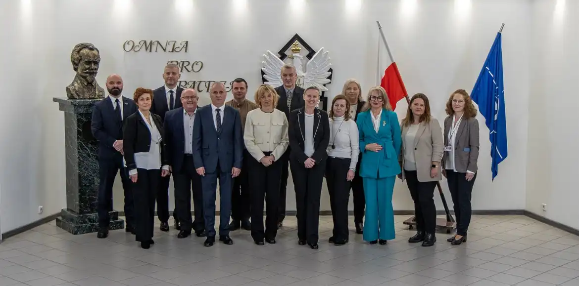 ZSP w Krynicy-Zdroju i WAT łączą siły. Nowe możliwości dla uczniów i kadry nauczycielskiej