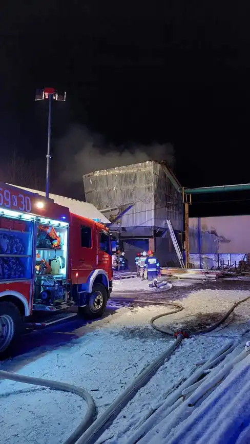 Pożar trocin w silosie w Łabowej. Akcja gaśnicza trwała blisko 3 godziny
