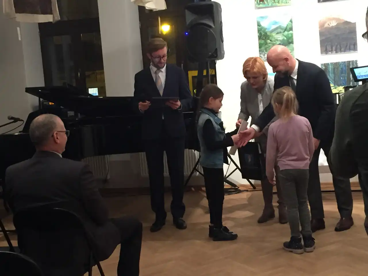 Laureaci konkursów z cyklu "Bądź jak Barbacki" nagrodzeni