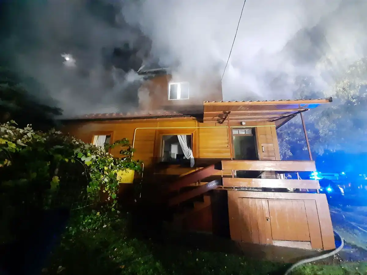 Nocny pożar w Barcicach. W akcji 8 zastępów straży