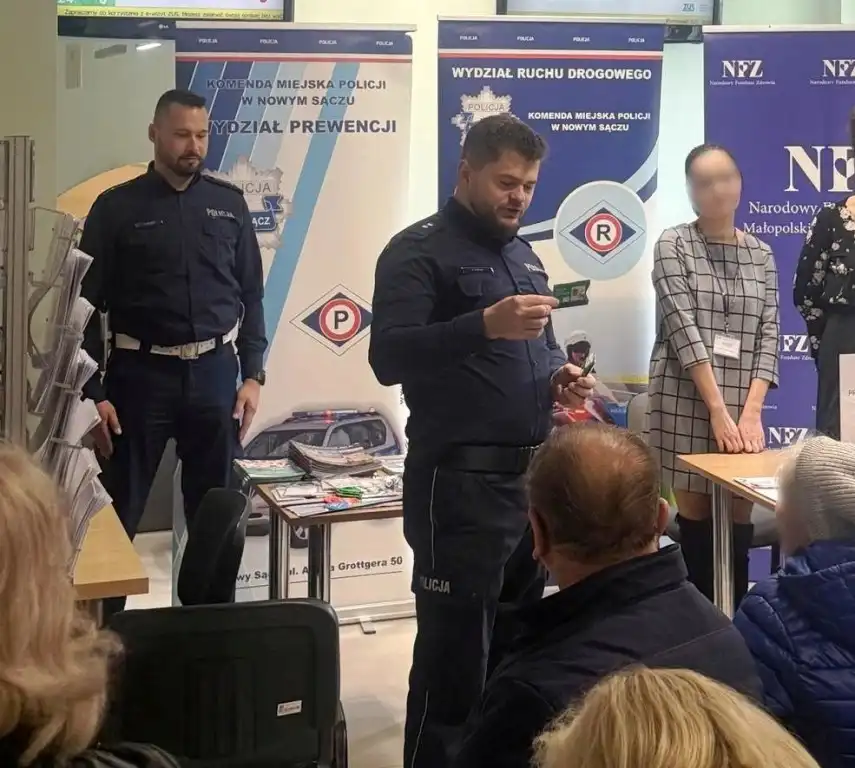 Bezpieczny senior. Sądeccy policjanci edukują i przestrzegają