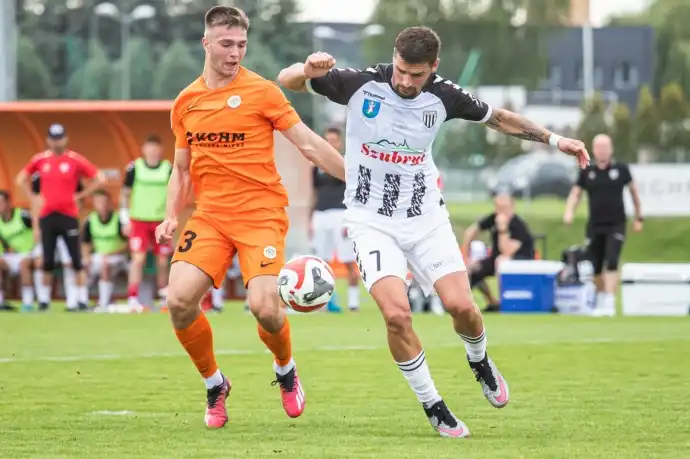 W meczu 4. kolejki II ligi Sandecja zmierzyła się z rezerwami Zagłębia Lubin. Lepsi okazali się rywale