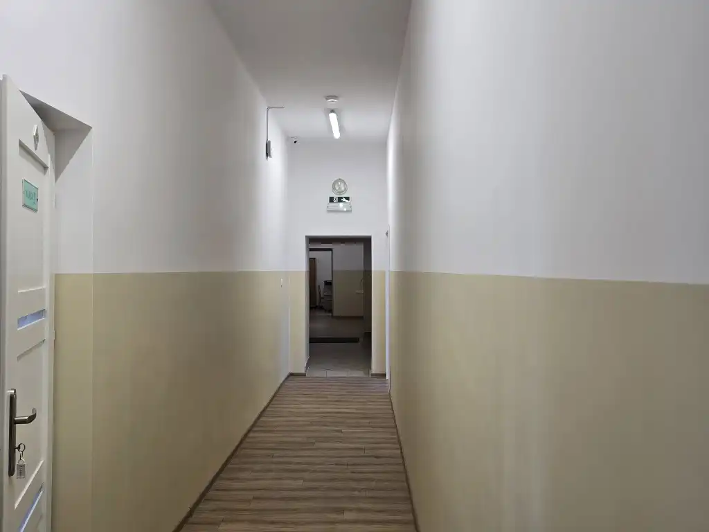 Więcej przestrzeni, lepsze warunki. Modernizacja w SP w Stroniu