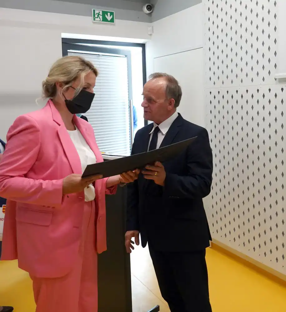 Dzień Bibliotekarza w Przysietnicy. Starosta wręczył nagrody za propagowanie czytelnictwa