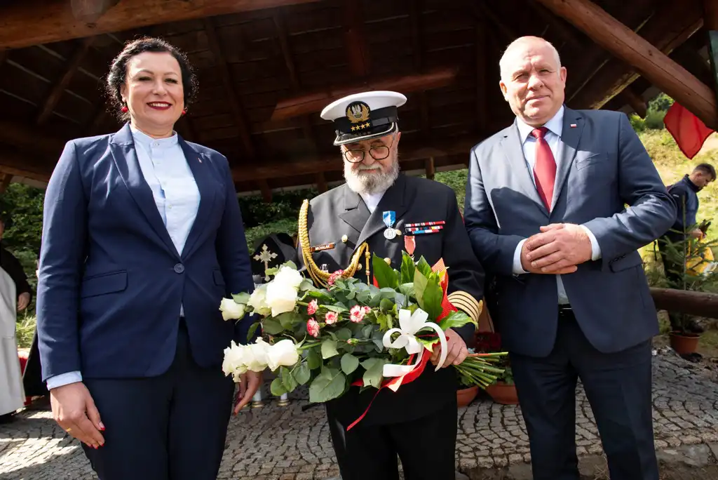 Na Hali Łabowskiej została odprawiona msza święta w intencji księdza kapelana Władysława Gurgacza i Żołnierzy  PPAN