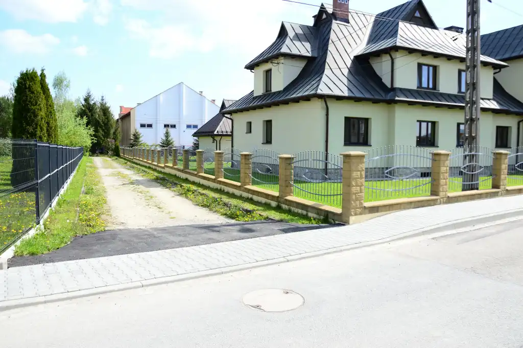 Nowy chodnik w Świniarsku. Bezpieczniej i wygodniej dla mieszkańców