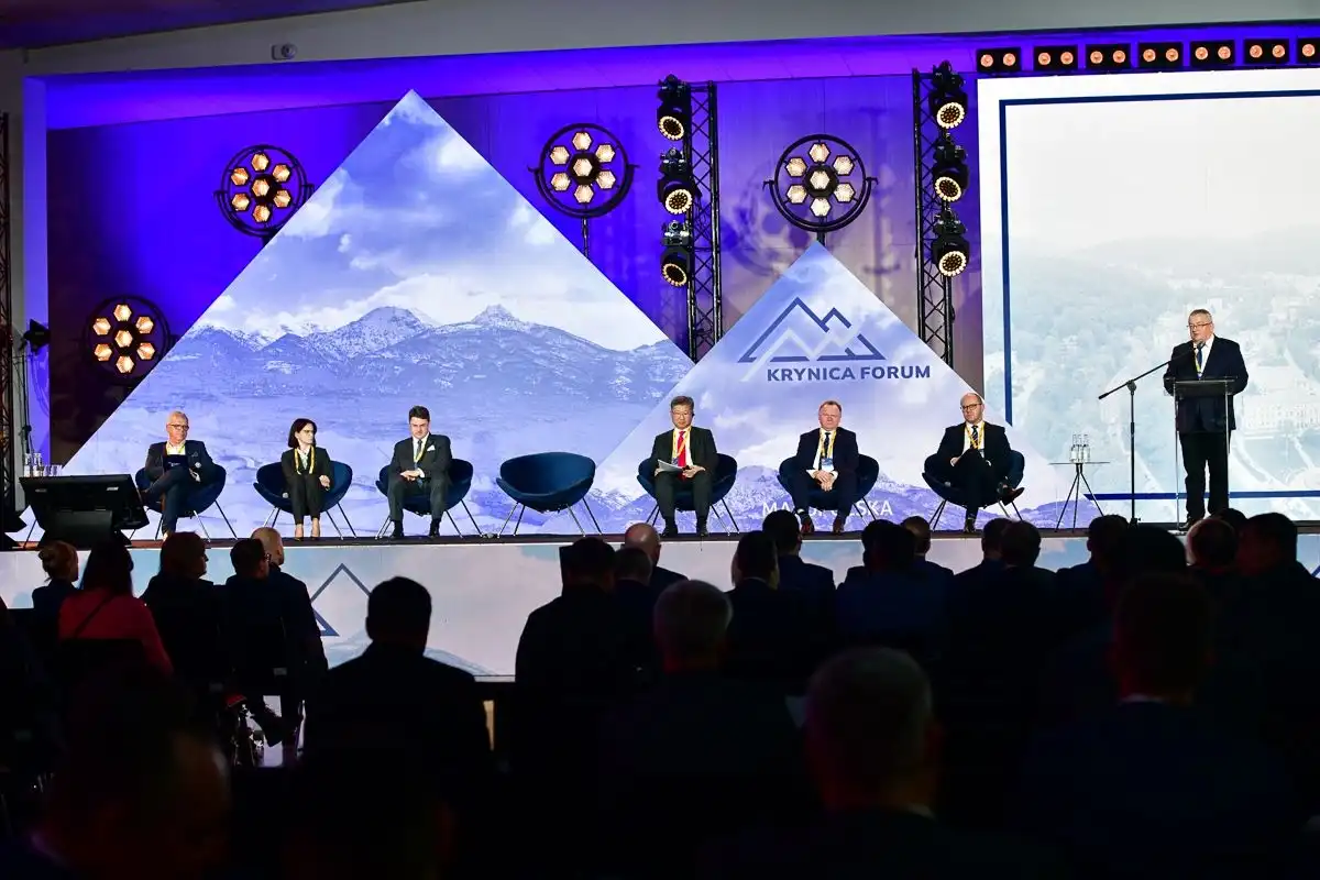 O strategicznych inwestycjach infrastrukturalnych podczas Krynica Forum '22