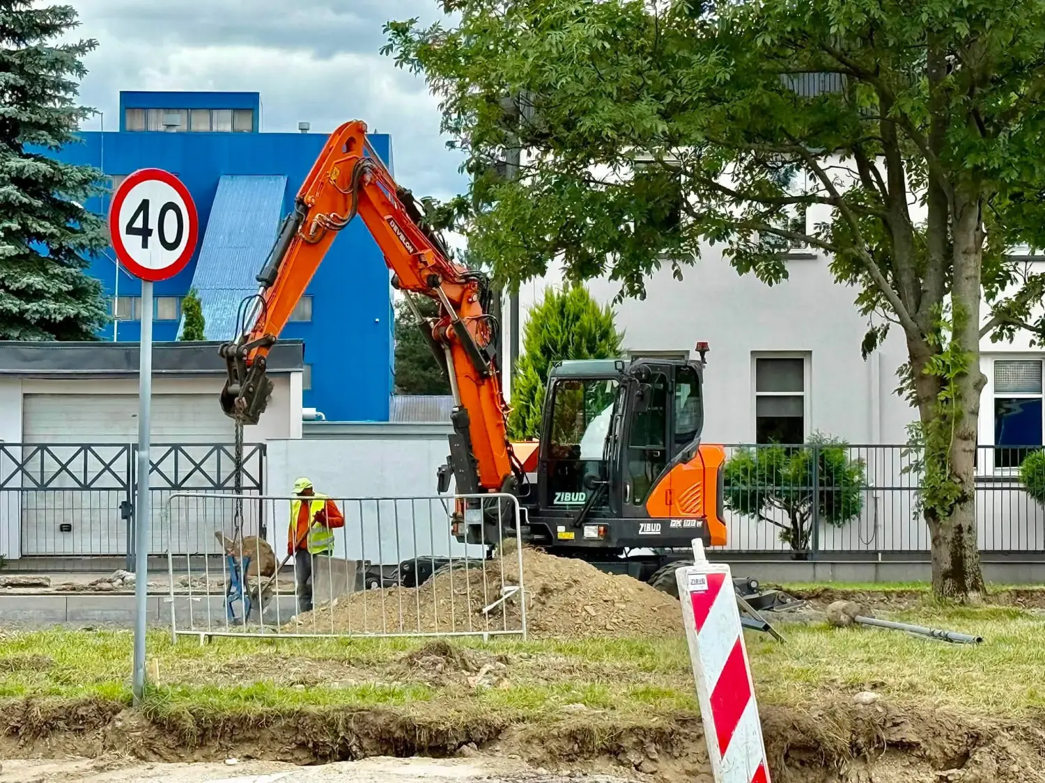 Jedziesz do MPEC? Lepiej to wiedzieć. Trwa remont i zmienił się wjazd