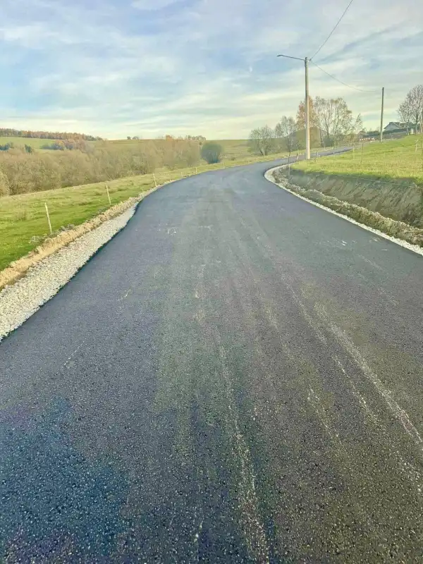 Komfort i bezpieczeństwo na pierwszym miejscu. Modernizacja drogi Czyrna–Banica nabiera tempa