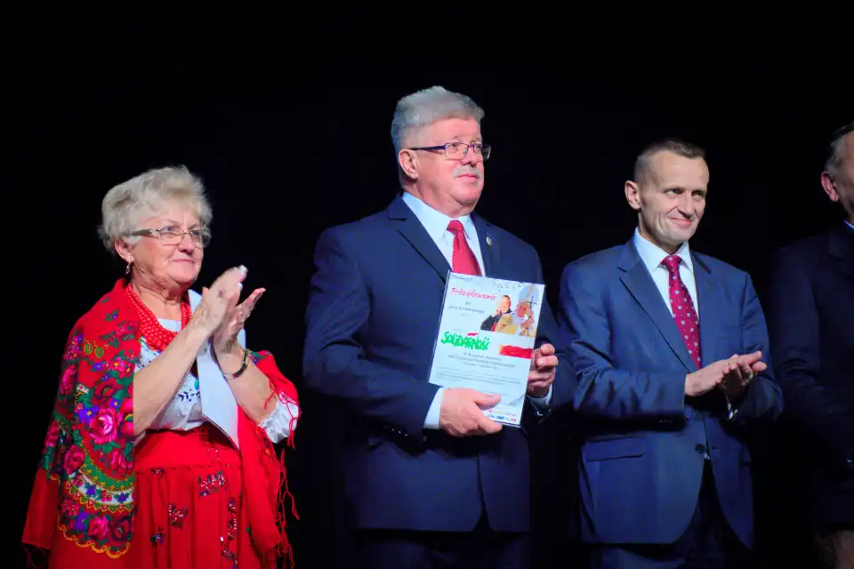W Limanowskim Domu Kultury świętowano 40. rocznice powstania rolniczej „Solidarności”