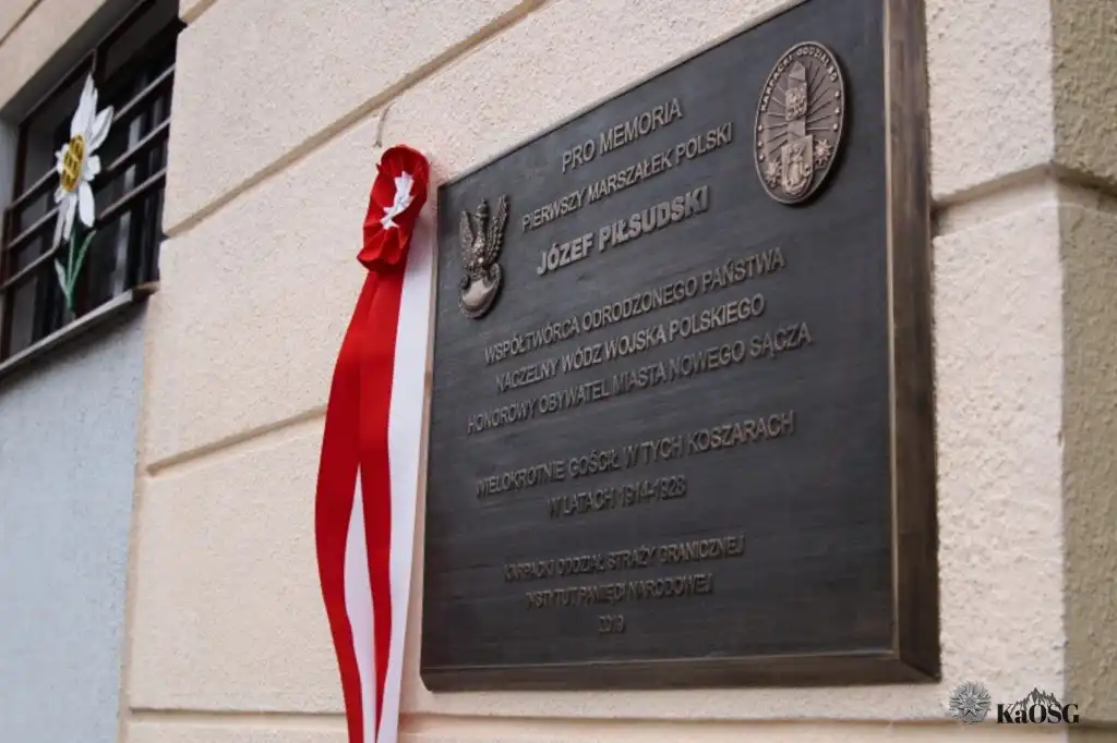 158. rocznica urodzin Piłsudskiego. Straż Graniczna oddaje hołd w Nowym Sączu