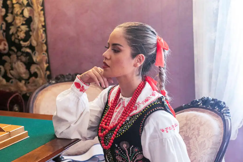 Kandydaci Miss Supranational 2021 w Sądeckim Parku Etnograficznym