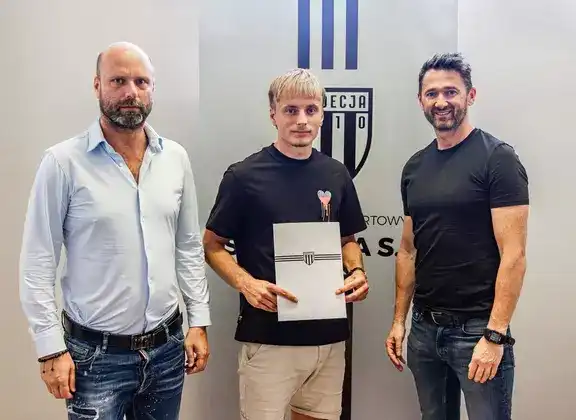 Karol Smajdor zostaje w Sandecji. Nowy kontrakt do 2027 roku