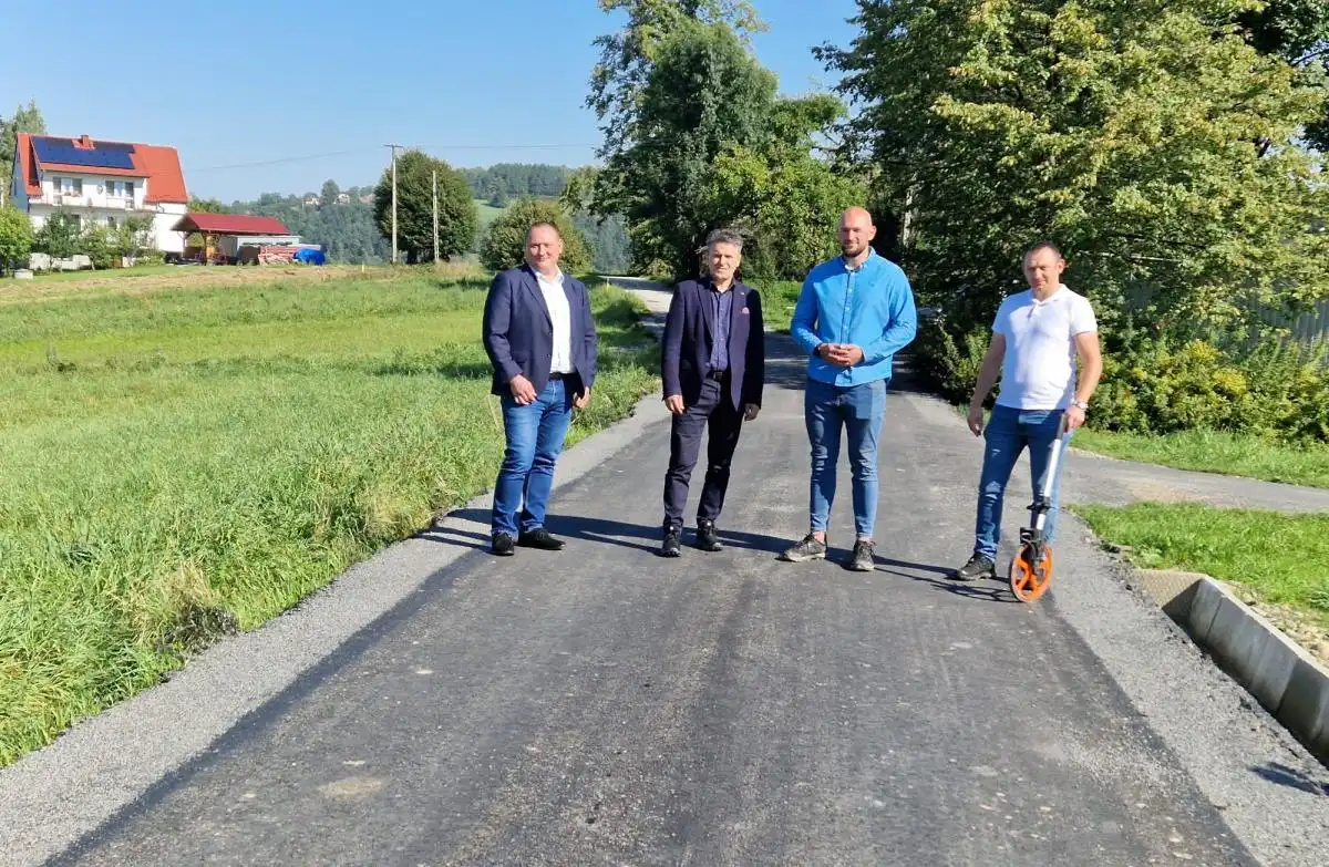 W Gminie Kamionka Wielka zakończył się remont kilkunastu dróg, w tym rolniczych i gminnych