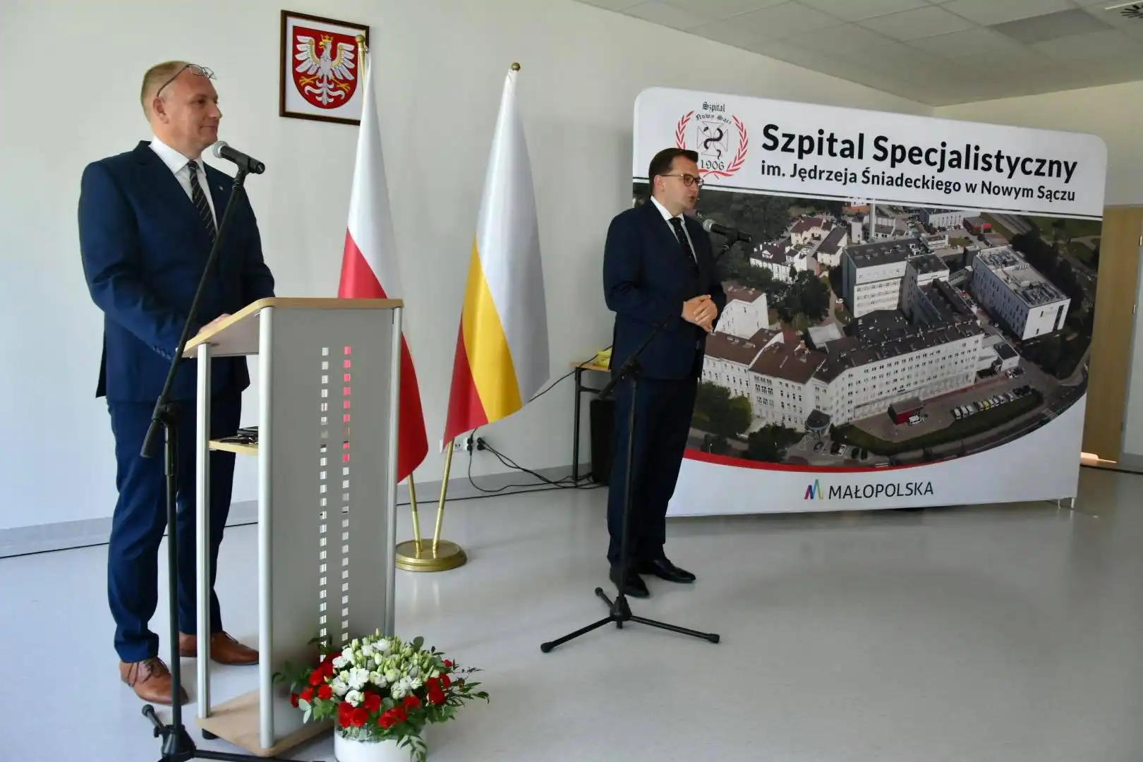 Dyrektor Szpitala Specjalistycznego w Nowym Sączu Lidia Zelek odznaczona Srebrnym Krzyżem Zasługi