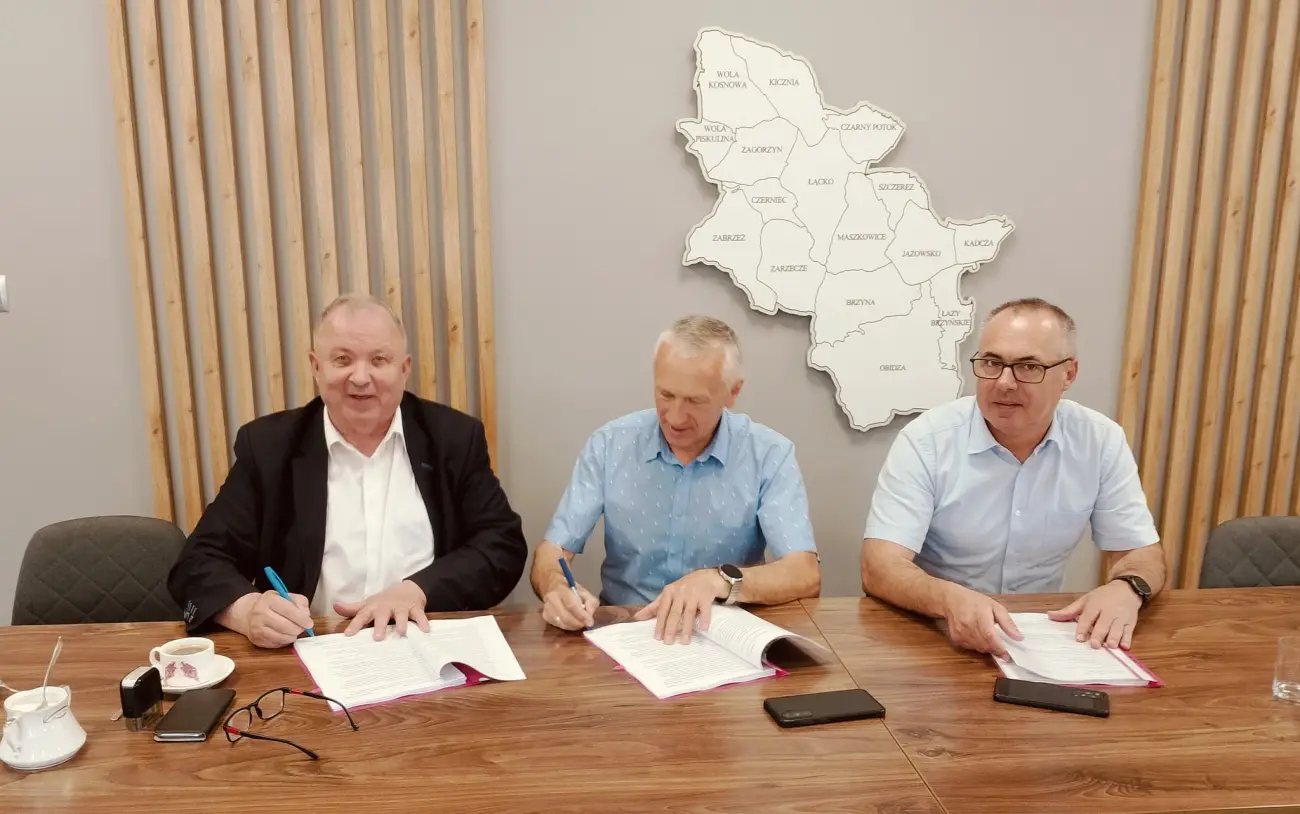 W Łącku powstanie nowoczesny Klub Seniora. Podpisano umowę