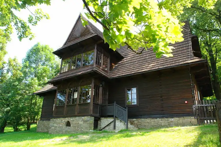 13 oraz 14 sierpnia w Porębie Wielkiej oraz Lubomierzu odbędą się weekendowe spacery historyczne