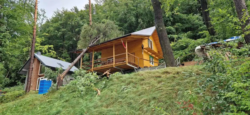 Gwałtowne burze nad Sądecczyzną. Ponad 100 interwencji strażaków
