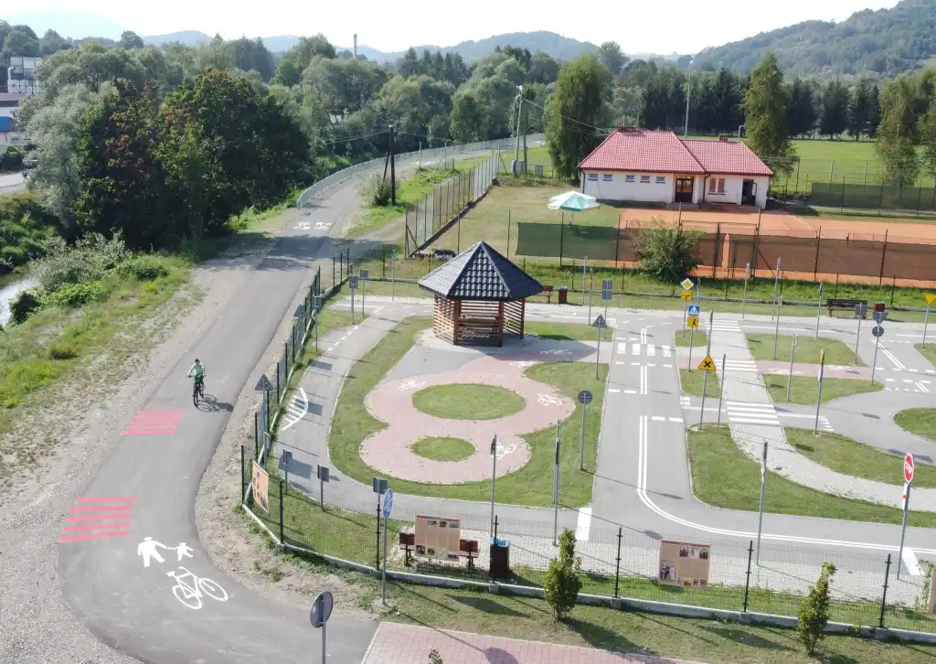 Świeże powietrze i ruch. Nowa ścieżka pieszo-rowerowa w Tymbarku
